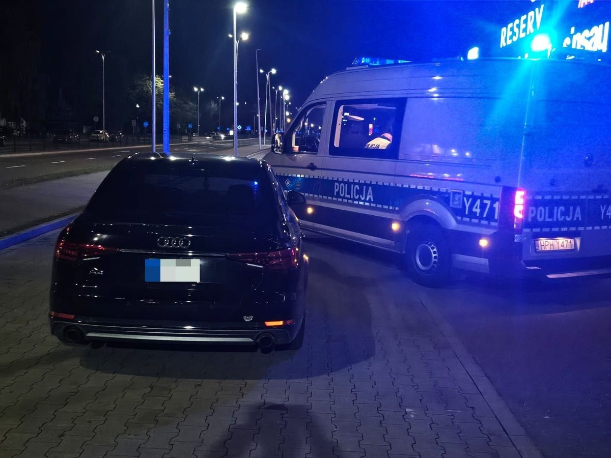 Policyjna akcja przeciwko wiejskiemu tuningowi w Ostrołęce [06.10.2024] - zdjęcie #5 - eOstroleka.pl