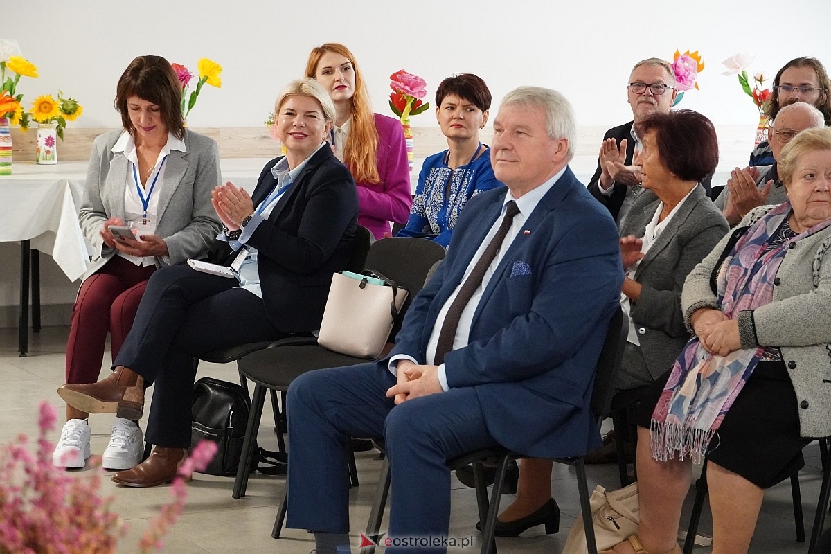 Spotkanie ku czci dr. Józefa Psarskiego [07.10.2024] - zdjęcie #19 - eOstroleka.pl