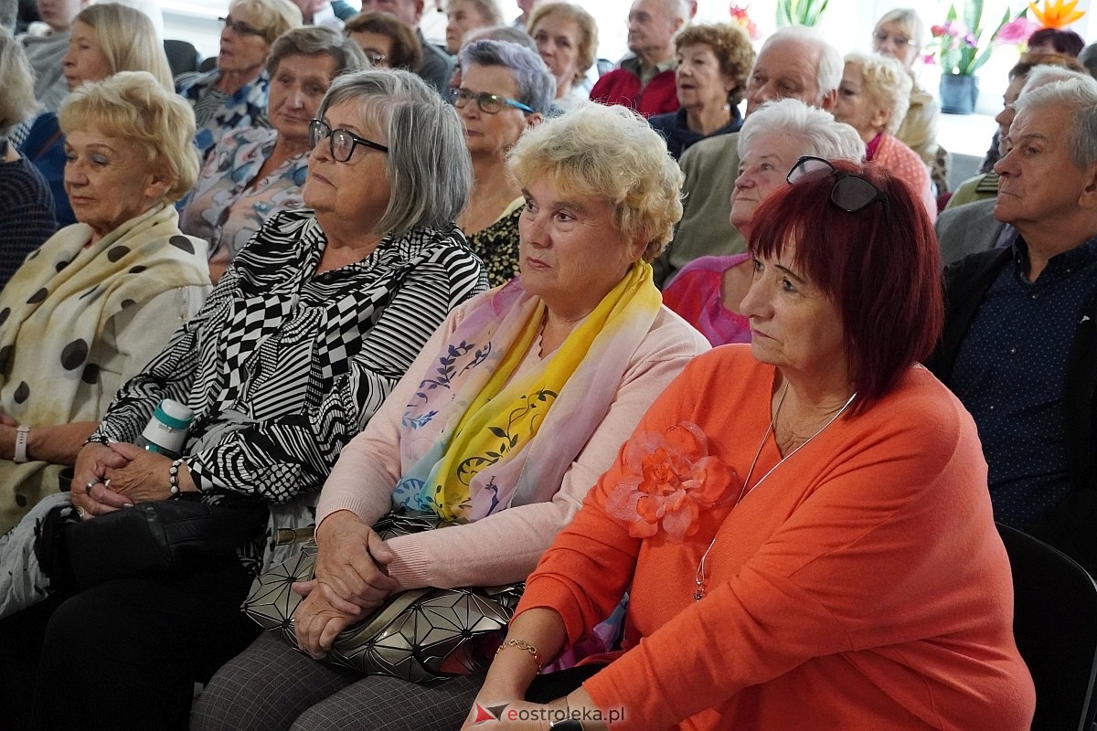 Spotkanie ku czci dr. Józefa Psarskiego [07.10.2024] - zdjęcie #15 - eOstroleka.pl