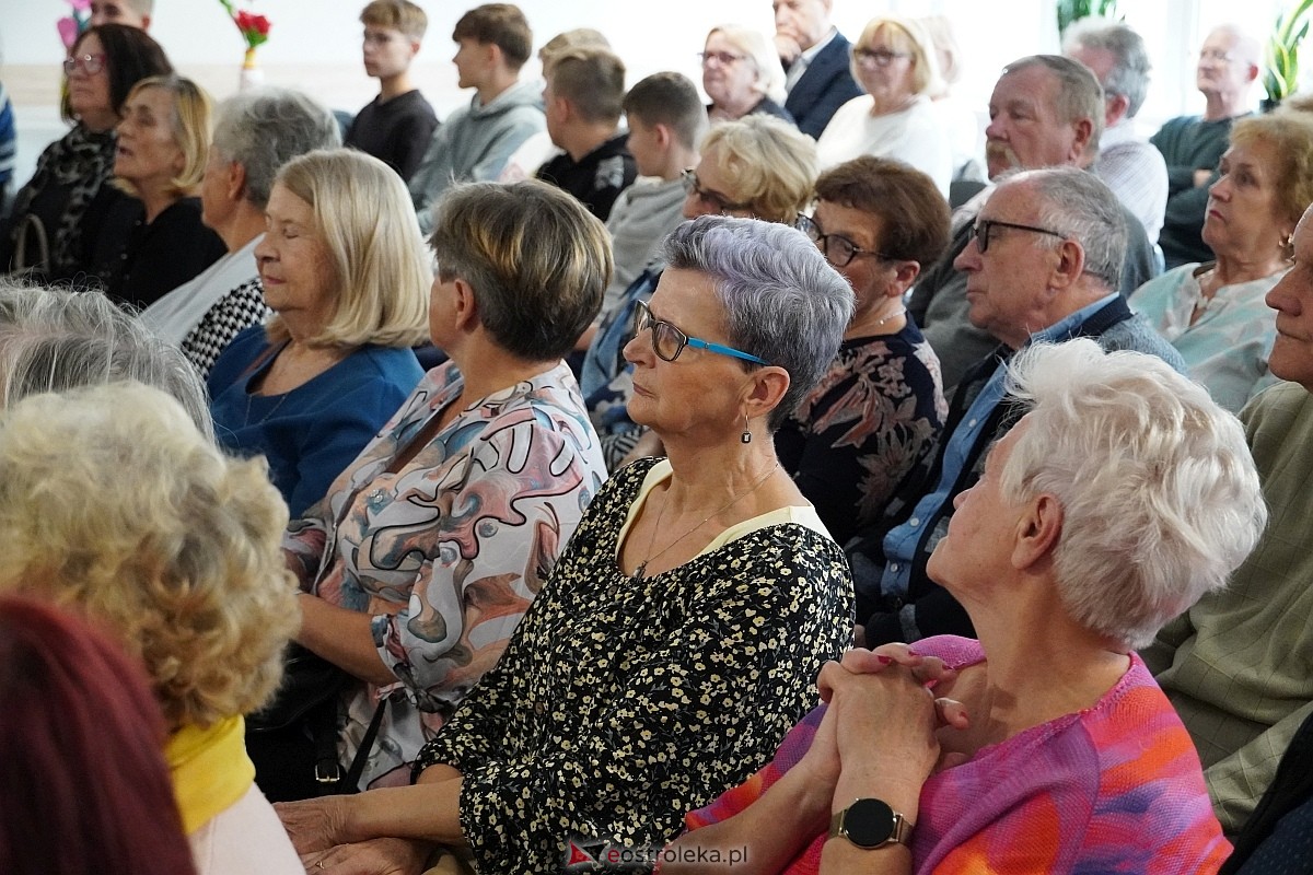 Spotkanie ku czci dr. Józefa Psarskiego [07.10.2024] - zdjęcie #9 - eOstroleka.pl