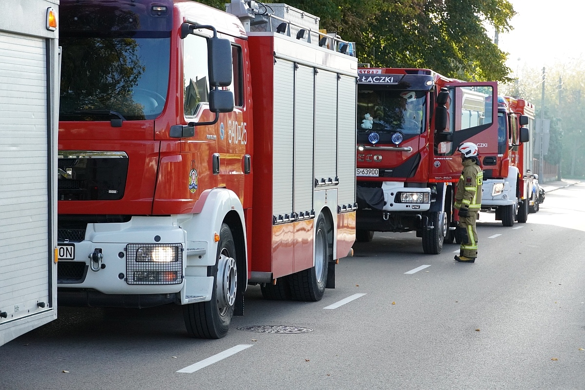 Próbna ewakuacja i ćwiczenia strażackie w Szkole Podstawowej nr 3 [08.10.2024] - zdjęcie #37 - eOstroleka.pl