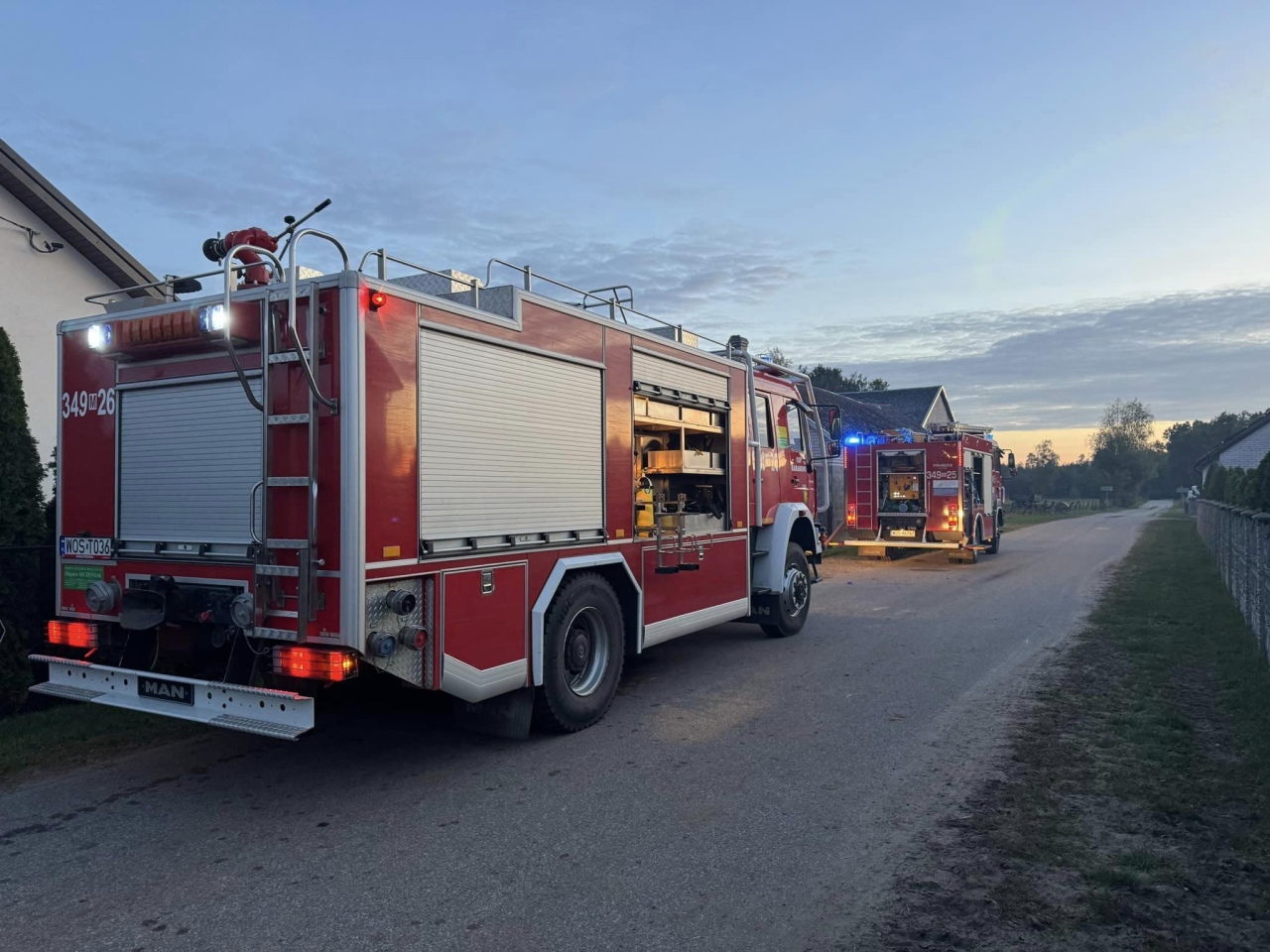 Pożar w piwnicy budynku mieszalnego w Czarnotrzewiu [08.10.2024] - zdjęcie #2 - eOstroleka.pl