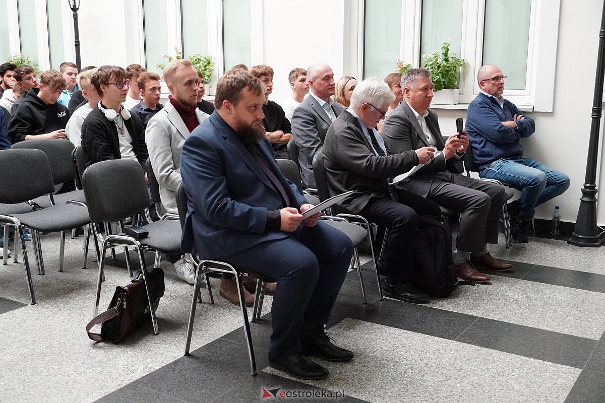 Konferencja naukowa: Trwanie pod obcą władzą. Mazowsze Północno-Wschodnie w okresie zaborów w Muzeum Kultury kurpiowskiej [09.10.2024] - zdjęcie #26 - eOstroleka.pl