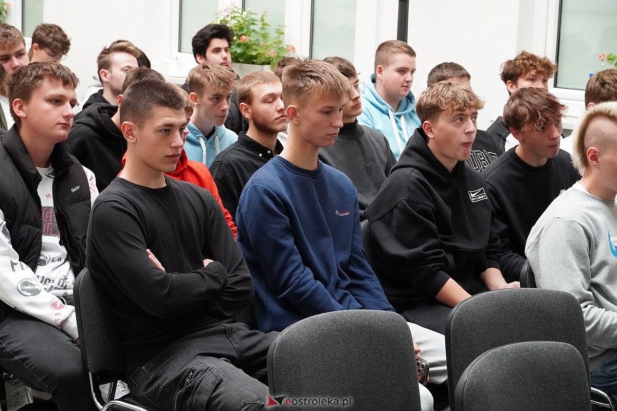 Konferencja naukowa: Trwanie pod obcą władzą. Mazowsze Północno-Wschodnie w okresie zaborów w Muzeum Kultury kurpiowskiej [09.10.2024] - zdjęcie #18 - eOstroleka.pl