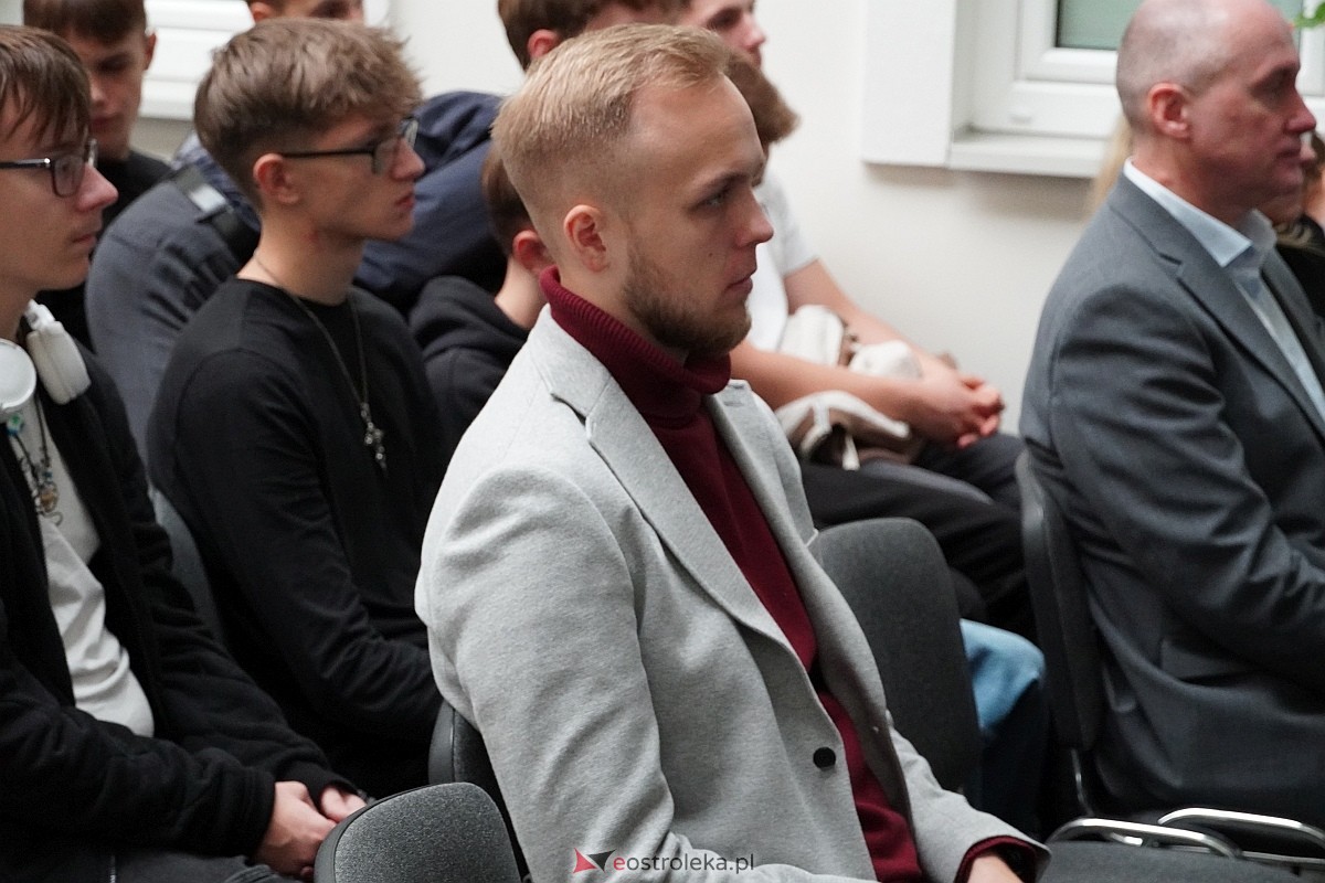 Konferencja naukowa: Trwanie pod obcą władzą. Mazowsze Północno-Wschodnie w okresie zaborów w Muzeum Kultury kurpiowskiej [09.10.2024] - zdjęcie #13 - eOstroleka.pl