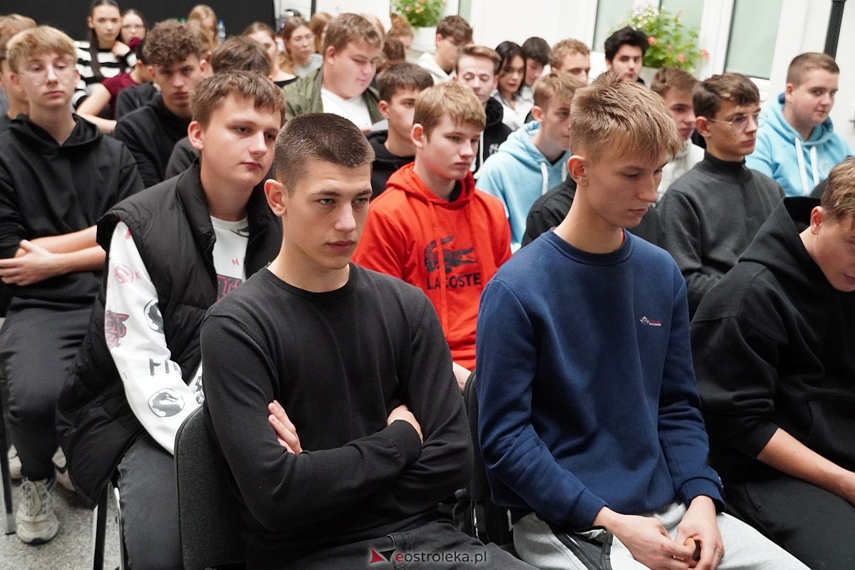 Konferencja naukowa: Trwanie pod obcą władzą. Mazowsze Północno-Wschodnie w okresie zaborów w Muzeum Kultury kurpiowskiej [09.10.2024] - zdjęcie #5 - eOstroleka.pl