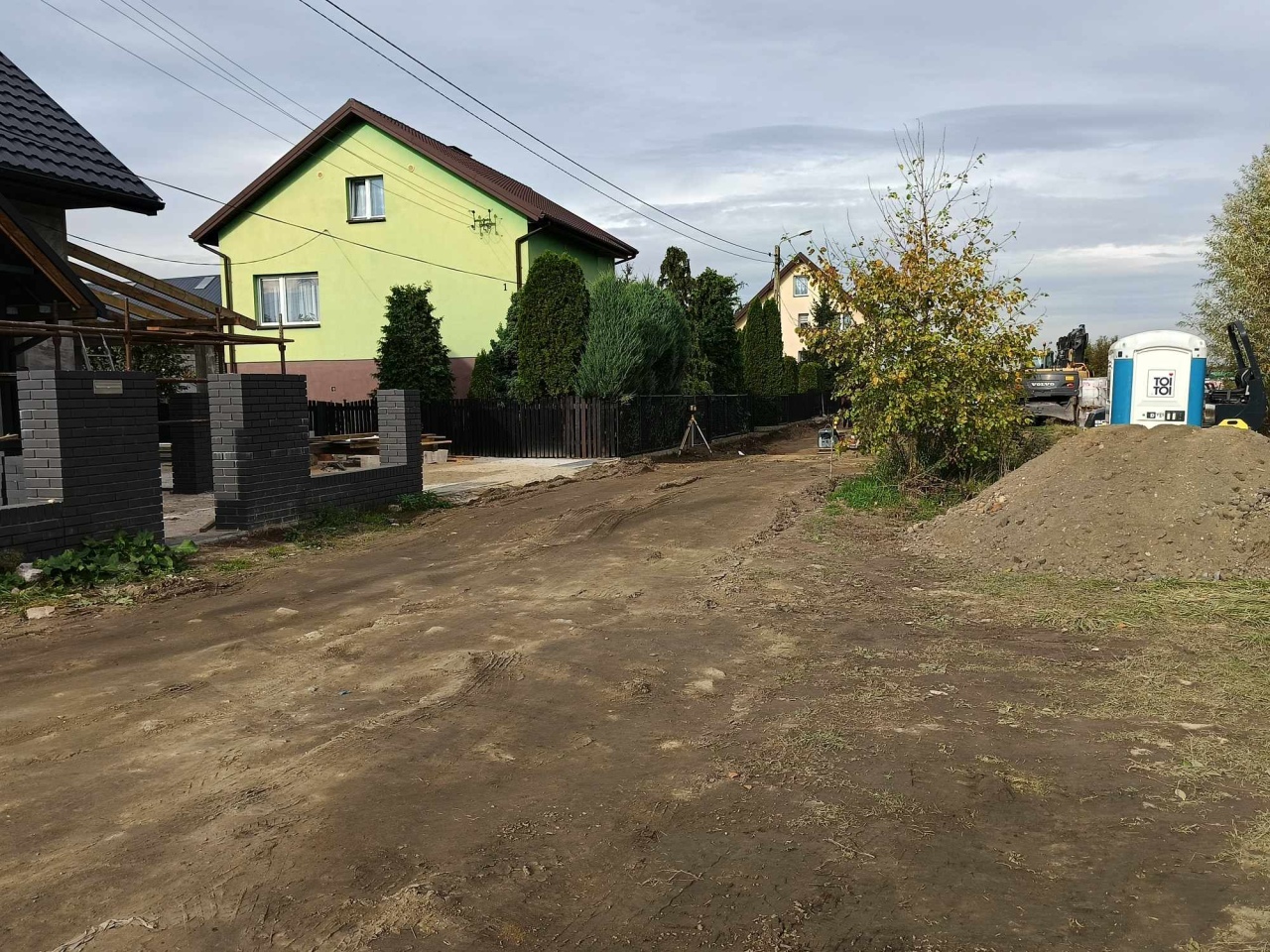 Przebudowa ulicy Łąkowej w Rzekuniu [10.10.2024] - zdjęcie #3 - eOstroleka.pl