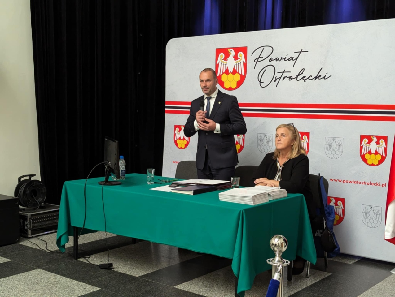 VI sesja Rady Powiatu w Ostrołęce [10.10.2024] - zdjęcie #17 - eOstroleka.pl