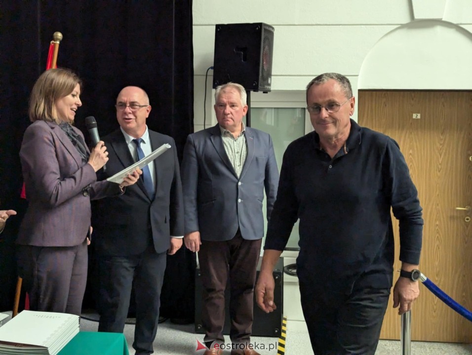 Starosta ostrołęcki nagrodził sportowców [10.10.2024] - zdjęcie #3 - eOstroleka.pl