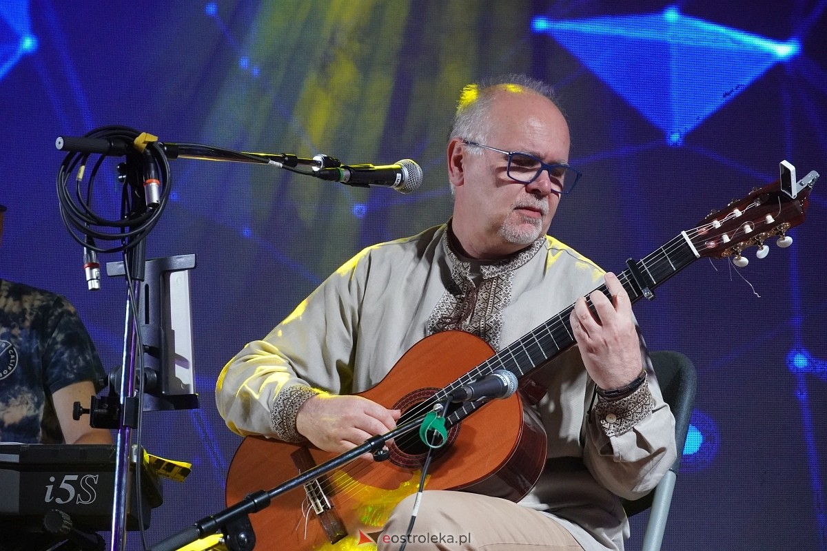 Koncert pieśni bardowskich na Festiwalu Fantastyczna Ostrołęka [12.10.2024] - zdjęcie #22 - eOstroleka.pl