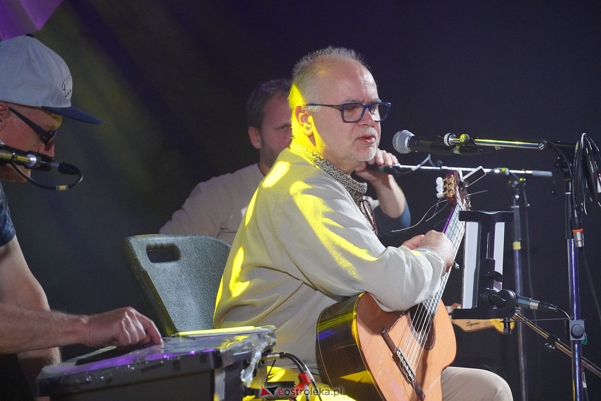 Koncert pieśni bardowskich na Festiwalu Fantastyczna Ostrołęka [12.10.2024] - zdjęcie #20 - eOstroleka.pl
