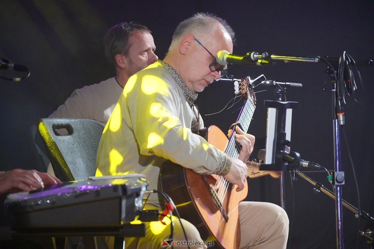 Koncert pieśni bardowskich na Festiwalu Fantastyczna Ostrołęka [12.10.2024] - zdjęcie #16 - eOstroleka.pl