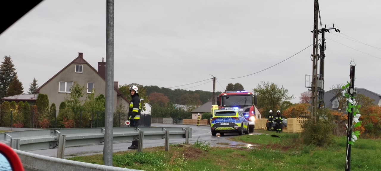Wypadek w Lipnikach [13.10.2024] - zdjęcie #7 - eOstroleka.pl