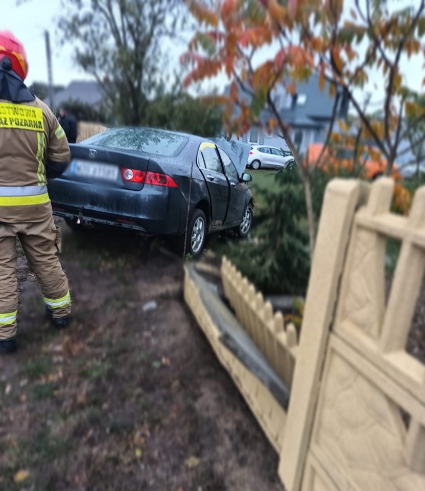 Wypadek w Lipnikach [13.10.2024] - zdjęcie #4 - eOstroleka.pl
