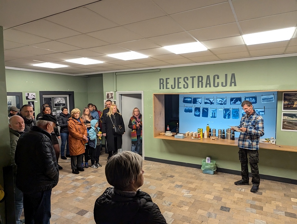 “Galeria Bezdomna” [13.10.2024] - zdjęcie #24 - eOstroleka.pl