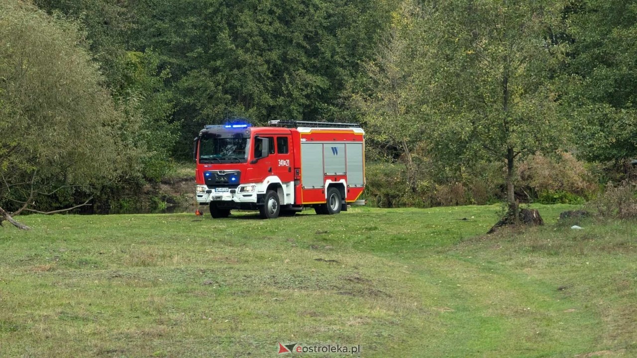 Akcja ratunkowa w Kurkach pod Ostrołęką [14.10.2024] - zdjęcie #14 - eOstroleka.pl