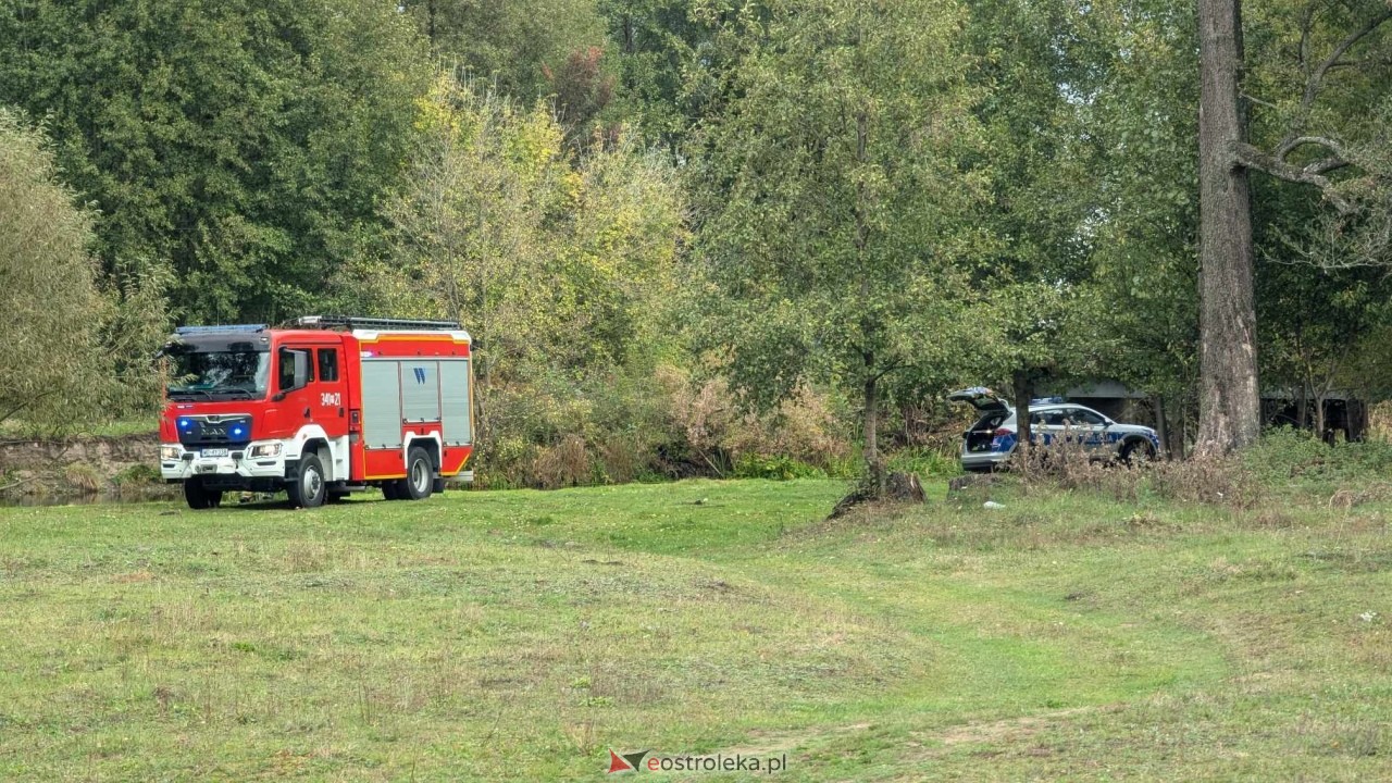 Akcja ratunkowa w Kurkach pod Ostrołęką [14.10.2024] - zdjęcie #10 - eOstroleka.pl