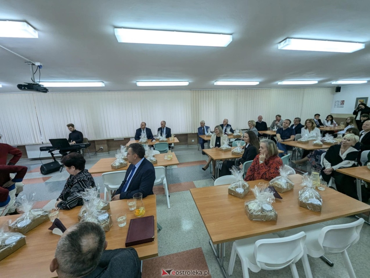 Otwarcie kuchni i stołówki w Bursie Regionalnej w Ostrołęce [14.10.2024] - zdjęcie #19 - eOstroleka.pl