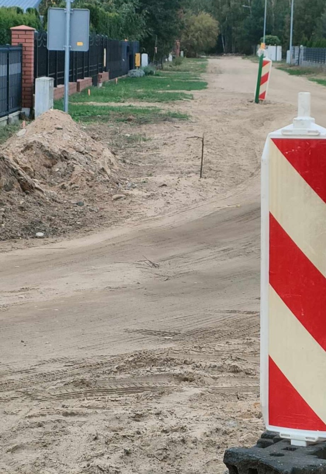 Rozbudowa sieci kanalizacji sanitarnej w Ławach [15.10.2024] - zdjęcie #3 - eOstroleka.pl