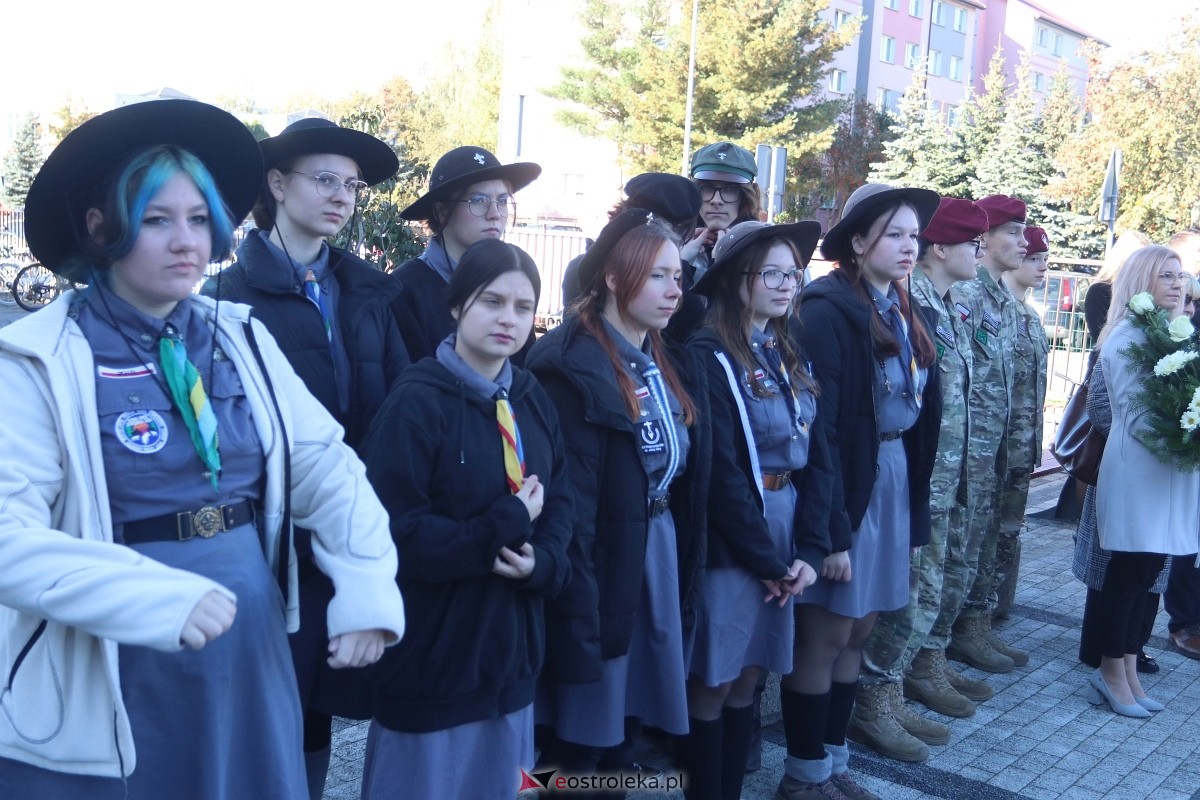 Hołd dla św. Jana Pawła II [16.10.2024] - zdjęcie #27 - eOstroleka.pl