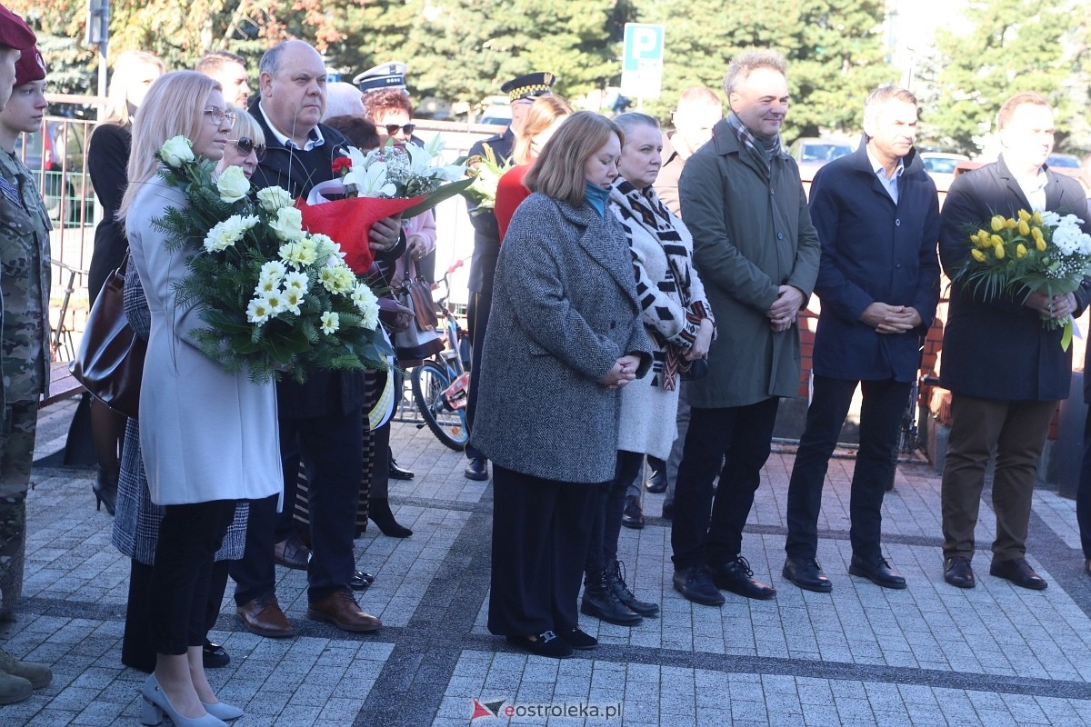Hołd dla św. Jana Pawła II [16.10.2024] - zdjęcie #25 - eOstroleka.pl