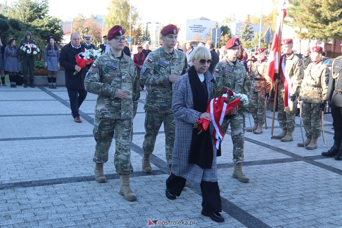 Hołd dla św. Jana Pawła II [16.10.2024] - zdjęcie #9 - eOstroleka.pl
