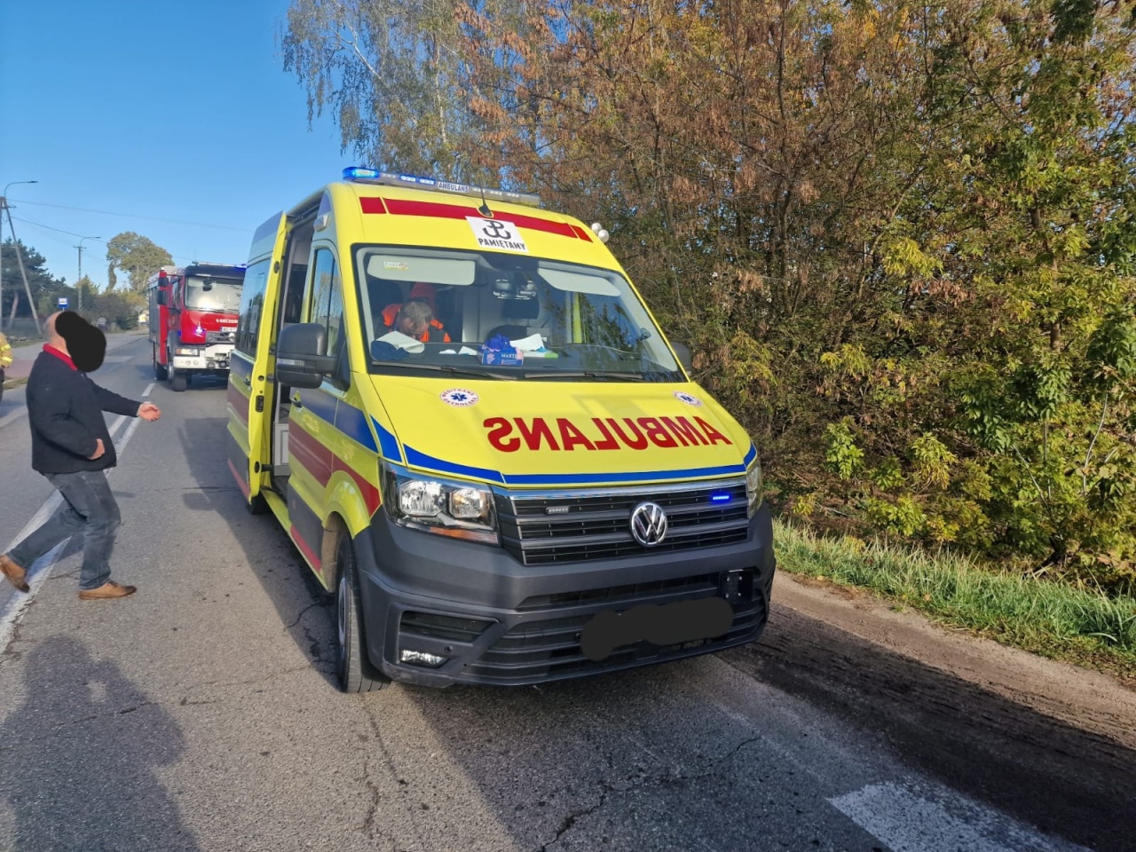 Wypadek w miejscowości Dobrzankowo  [16.10.2024] - zdjęcie #5 - eOstroleka.pl