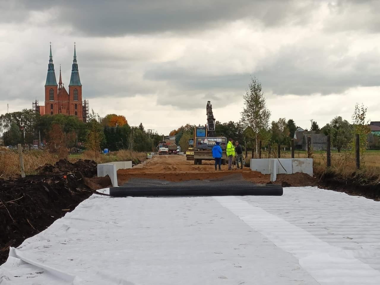 Rewitalizacja Czarnej Dróżki w Rzekuniu [17.10.2024] - zdjęcie #6 - eOstroleka.pl