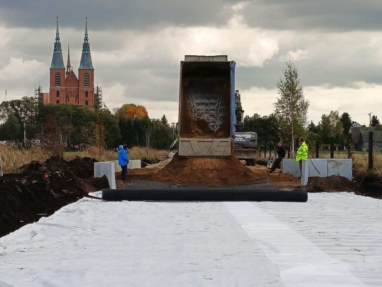 Rewitalizacja Czarnej Dróżki w Rzekuniu [17.10.2024] - zdjęcie #5 - eOstroleka.pl