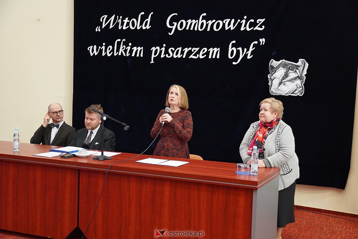 Przystanek Literacki Ostrołęka zatrzymał się przy Gombrowiczu: Wykład dla młodzieży w WSAiP [17.10.2024] - zdjęcie #26 - eOstroleka.pl