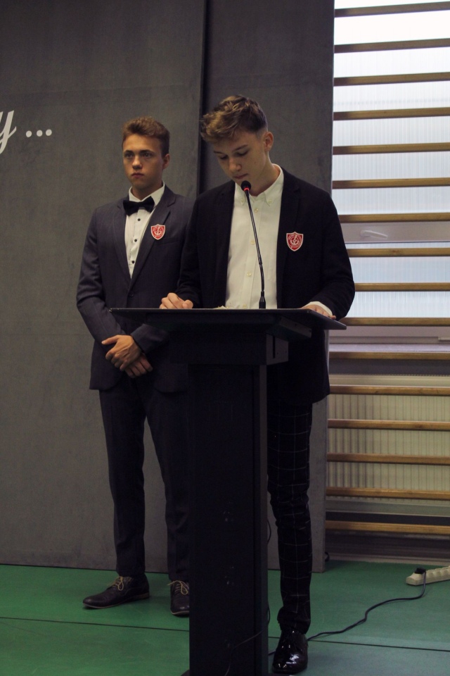 Uroczyste ślubowanie i konkurs o patronie w ZSZ nr 1 [04.10.2024] - zdjęcie #4 - eOstroleka.pl