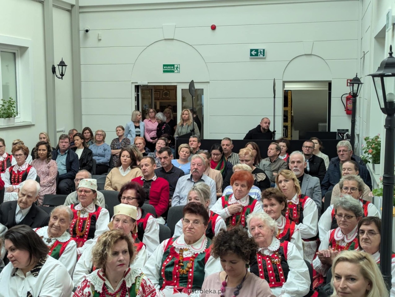 Sztuka Kurpiów - konkurs i wystawa [18.10.2024] - zdjęcie #99 - eOstroleka.pl