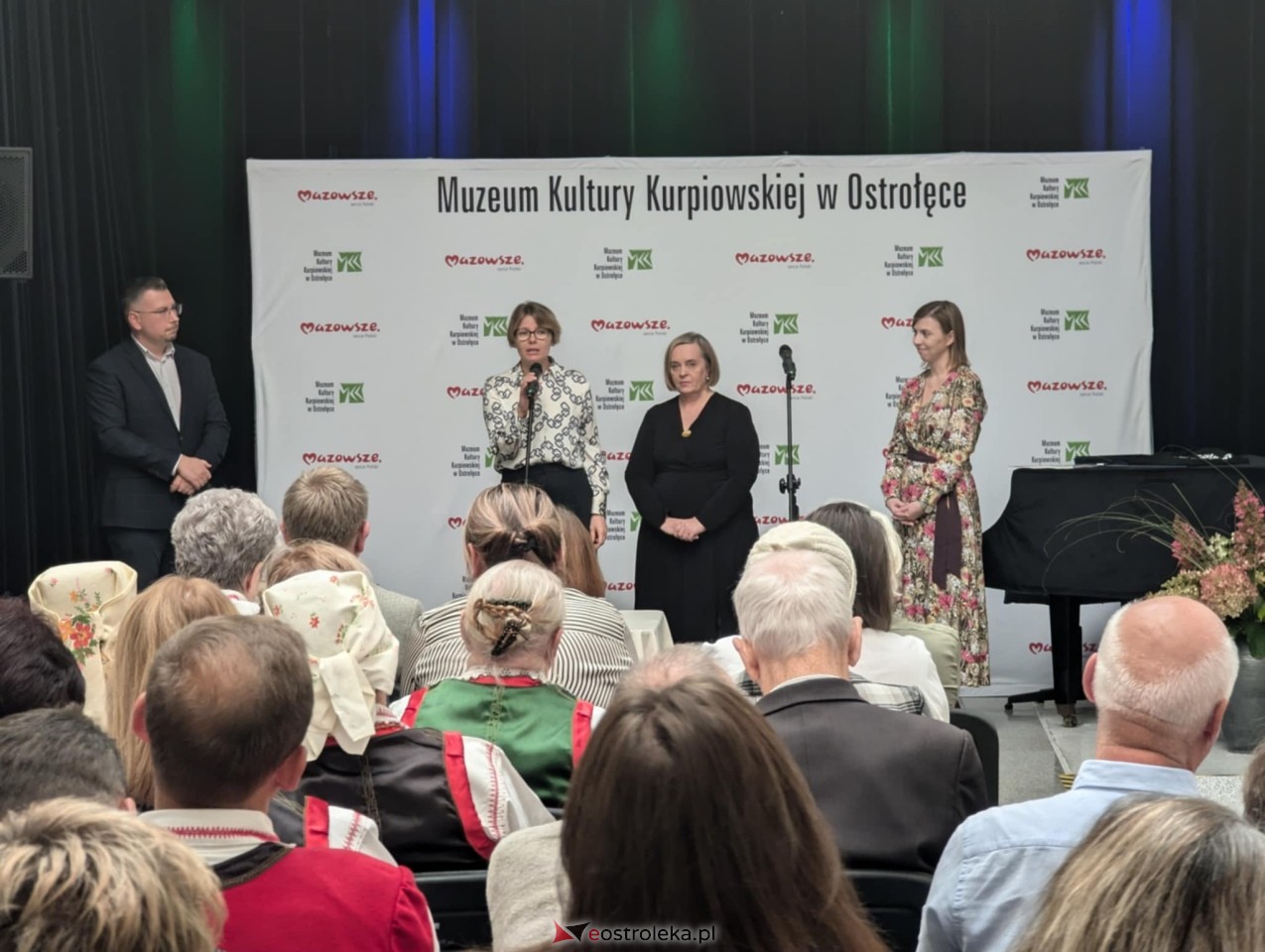 Sztuka Kurpiów - konkurs i wystawa [18.10.2024] - zdjęcie #96 - eOstroleka.pl