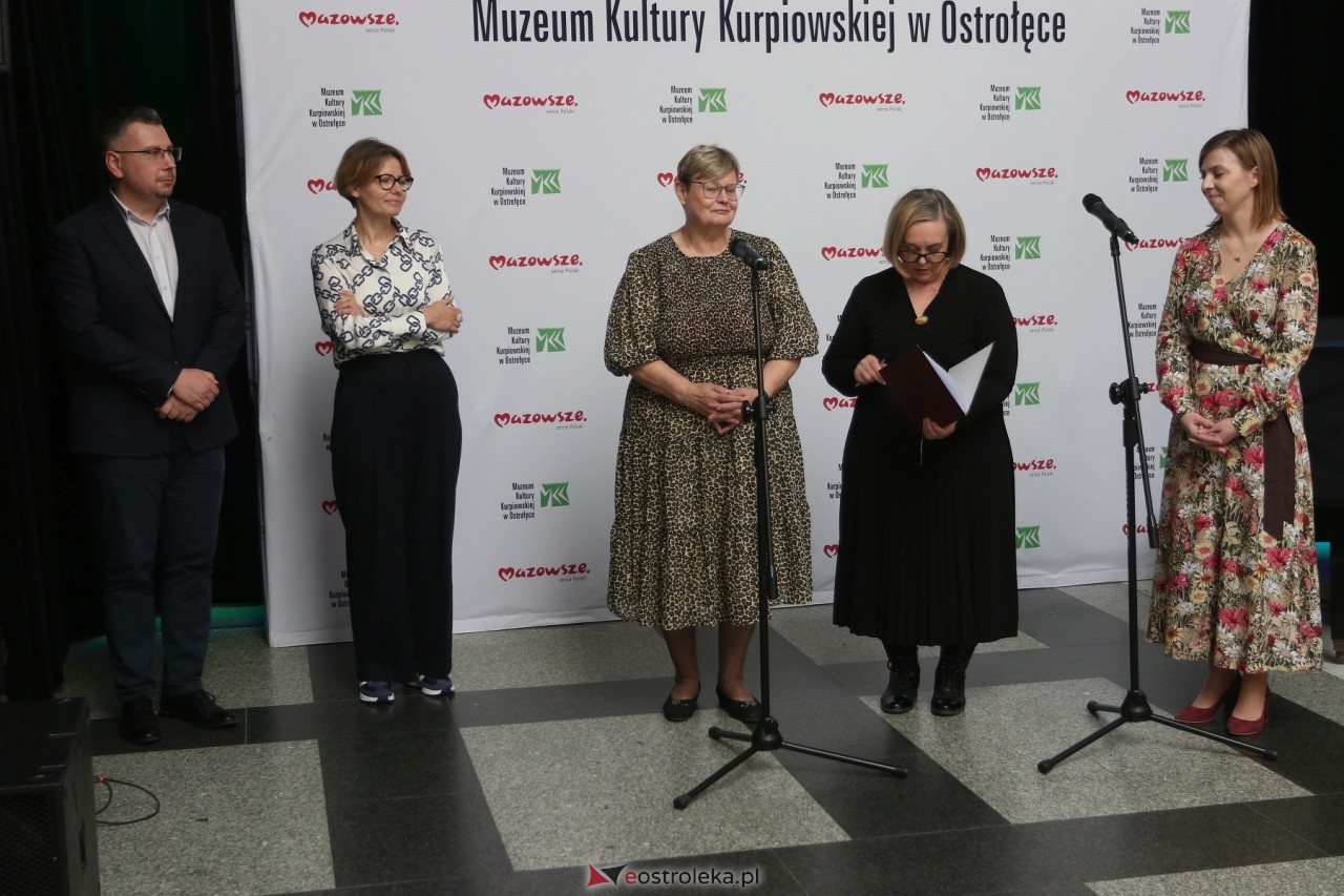 Sztuka Kurpiów - konkurs i wystawa [18.10.2024] - zdjęcie #86 - eOstroleka.pl