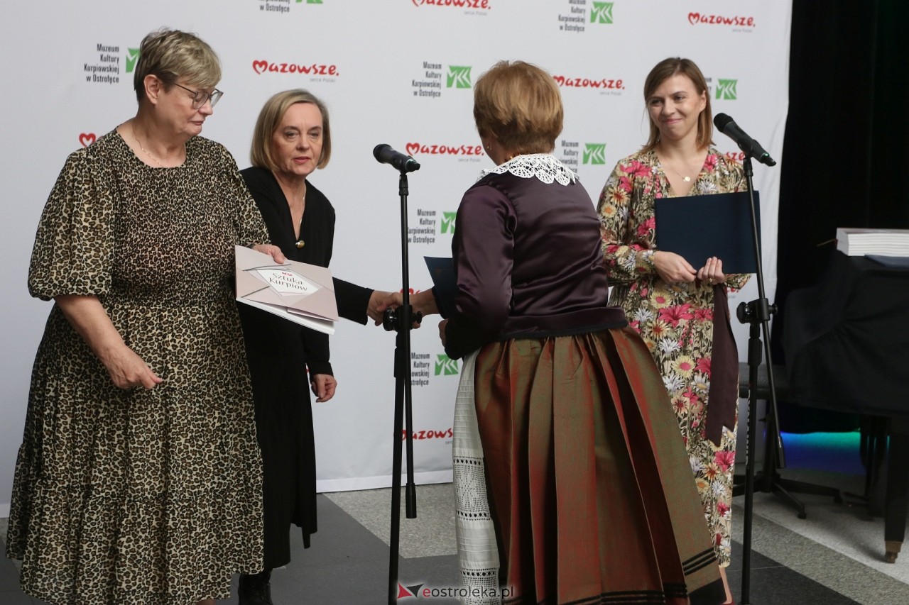 Sztuka Kurpiów - konkurs i wystawa [18.10.2024] - zdjęcie #59 - eOstroleka.pl