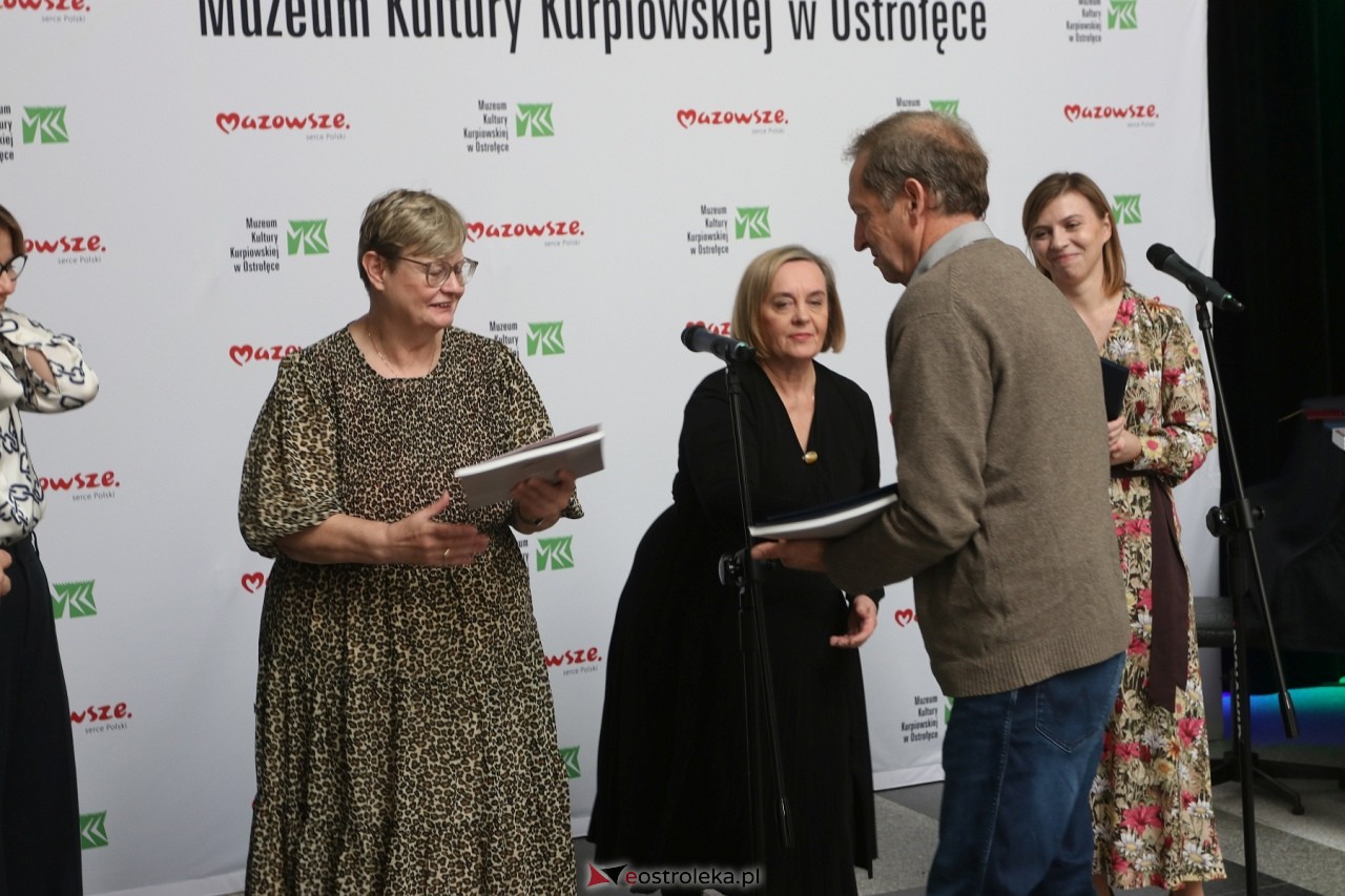 Sztuka Kurpiów - konkurs i wystawa [18.10.2024] - zdjęcie #45 - eOstroleka.pl