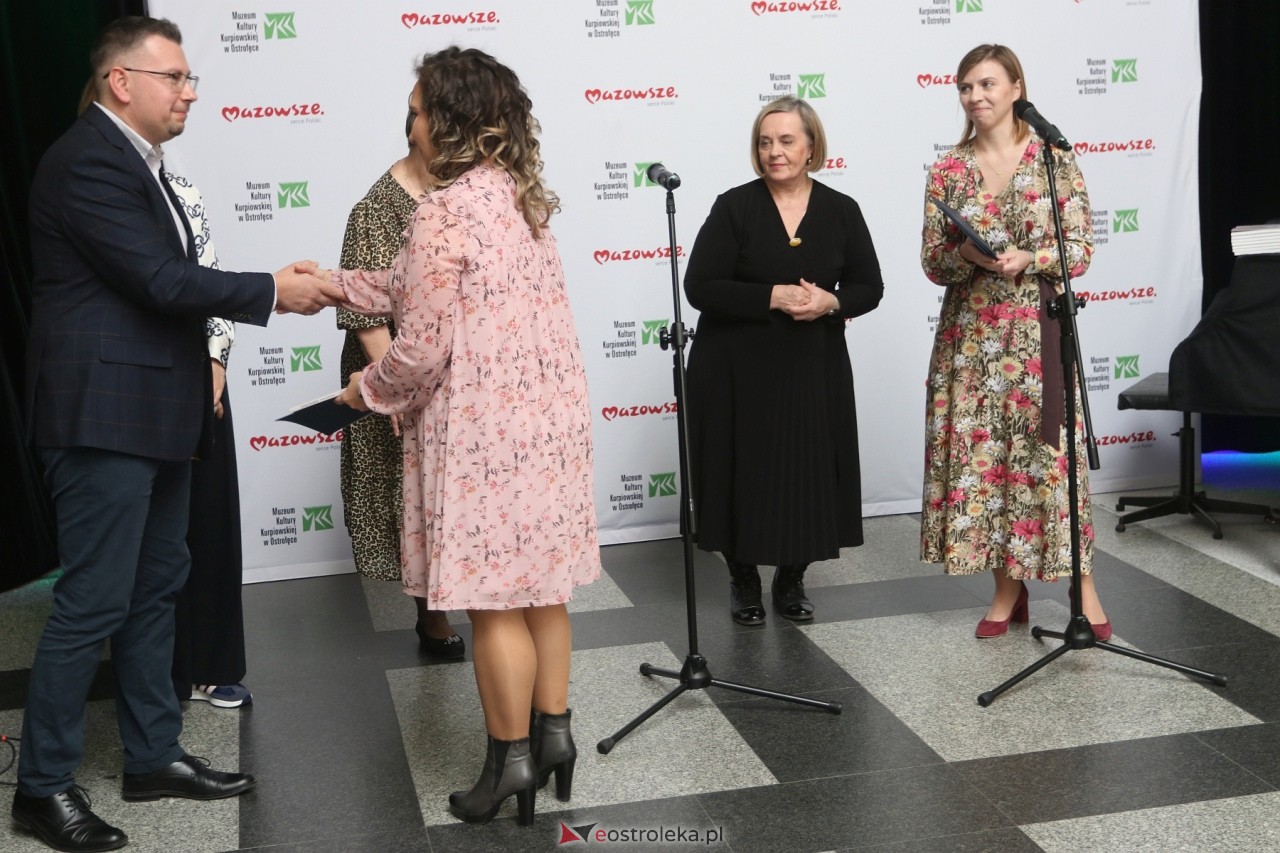 Sztuka Kurpiów - konkurs i wystawa [18.10.2024] - zdjęcie #29 - eOstroleka.pl