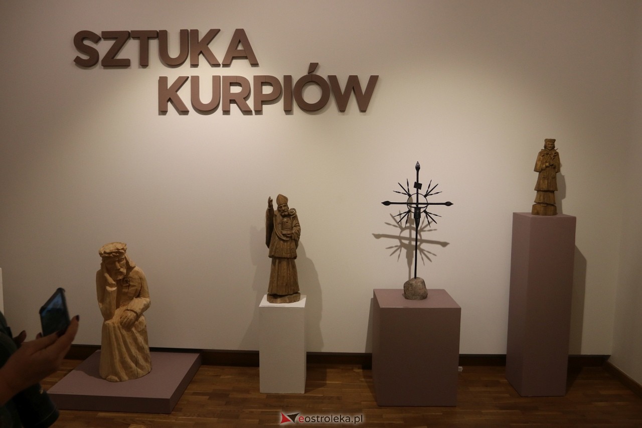 Sztuka Kurpiów - konkurs i wystawa [18.10.2024] - zdjęcie #12 - eOstroleka.pl