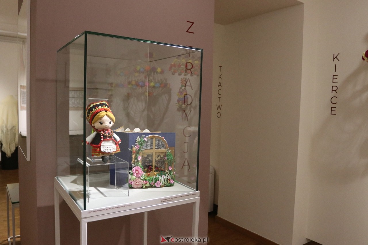 Sztuka Kurpiów - konkurs i wystawa [18.10.2024] - zdjęcie #8 - eOstroleka.pl