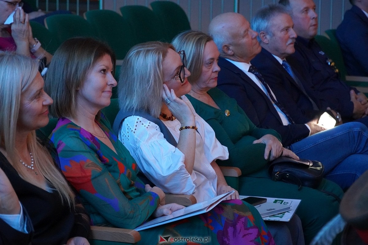 Obchody 50-lecia zespołu Kurpiowszczyzna z Myszyńca [19.10.2024] - zdjęcie #121 - eOstroleka.pl