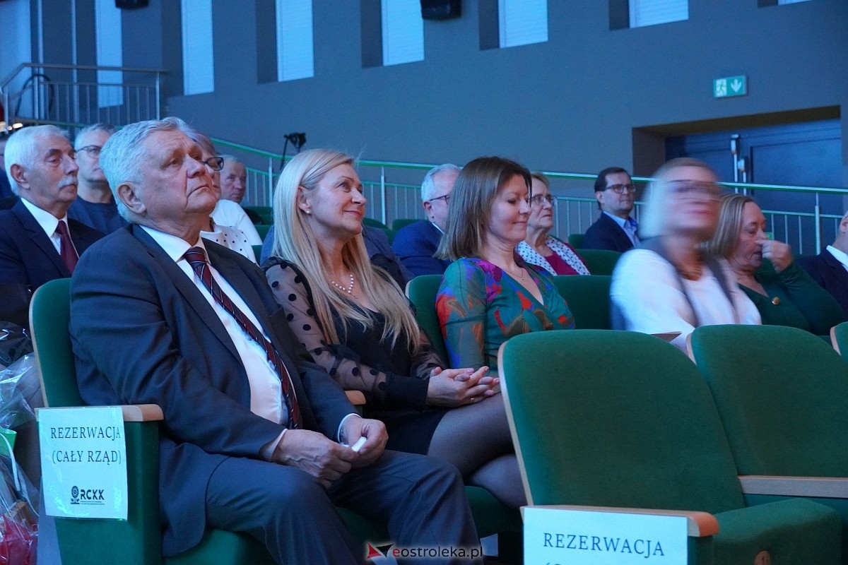 Obchody 50-lecia zespołu Kurpiowszczyzna z Myszyńca [19.10.2024] - zdjęcie #106 - eOstroleka.pl
