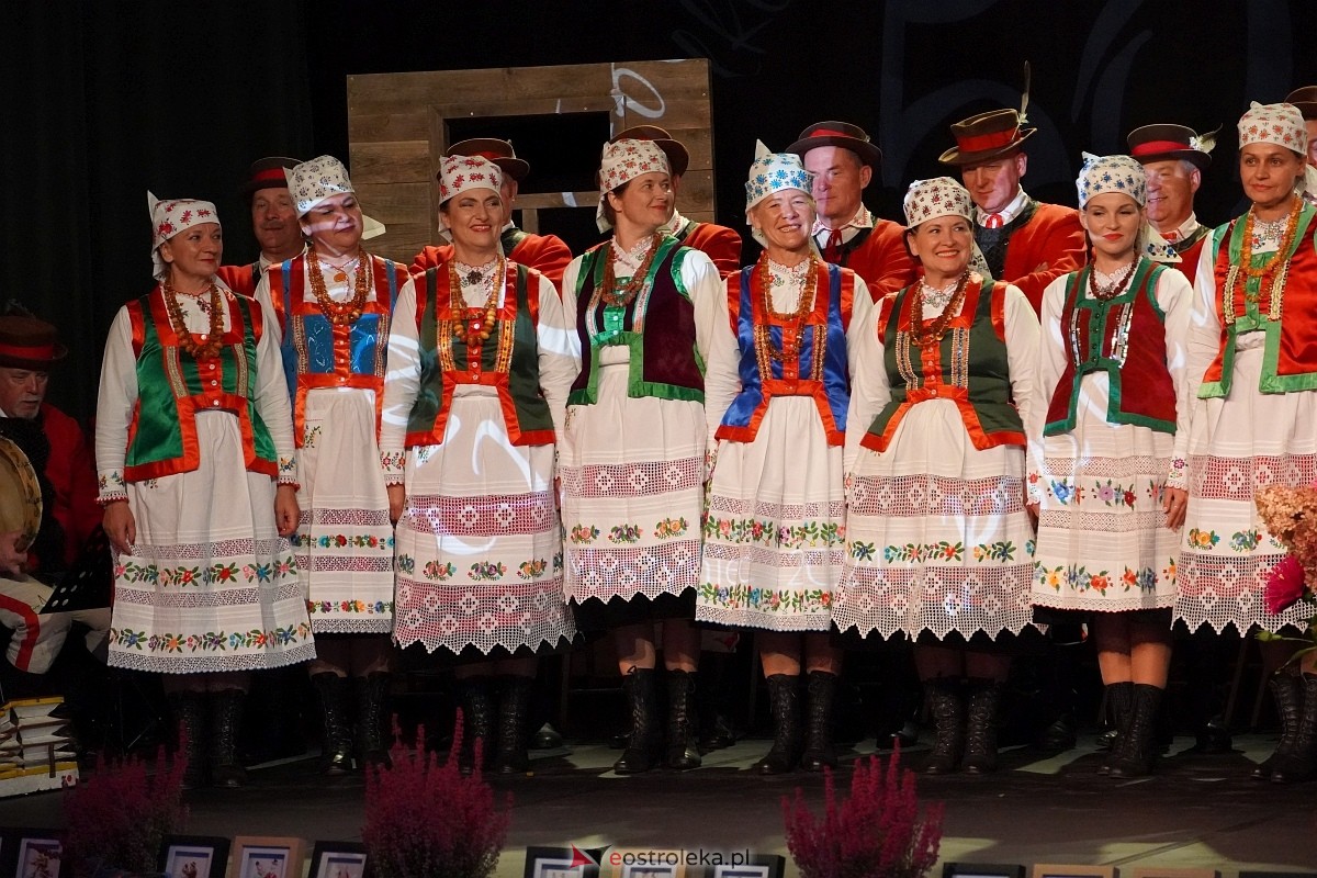 Obchody 50-lecia zespołu Kurpiowszczyzna z Myszyńca [19.10.2024] - zdjęcie #84 - eOstroleka.pl