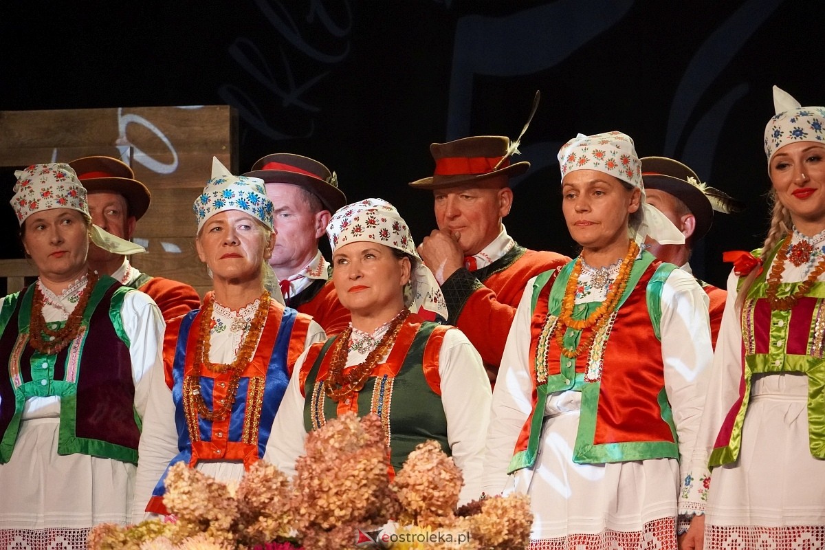 Obchody 50-lecia zespołu Kurpiowszczyzna z Myszyńca [19.10.2024] - zdjęcie #69 - eOstroleka.pl
