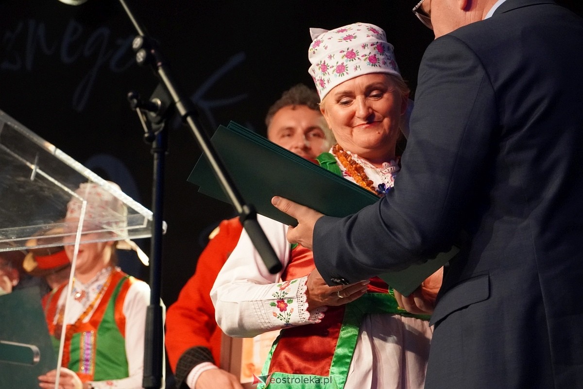Obchody 50-lecia zespołu Kurpiowszczyzna z Myszyńca [19.10.2024] - zdjęcie #52 - eOstroleka.pl