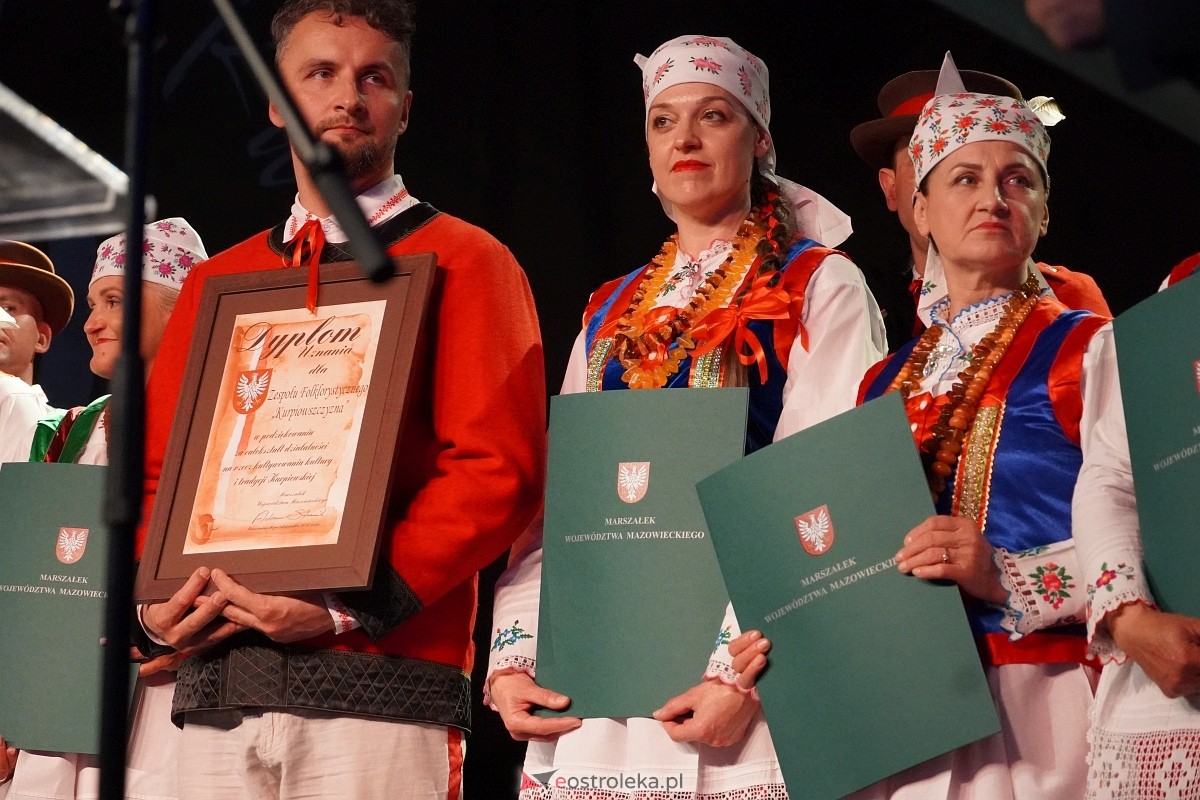 Obchody 50-lecia zespołu Kurpiowszczyzna z Myszyńca [19.10.2024] - zdjęcie #45 - eOstroleka.pl