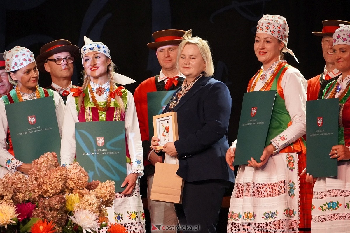 Obchody 50-lecia zespołu Kurpiowszczyzna z Myszyńca [19.10.2024] - zdjęcie #23 - eOstroleka.pl