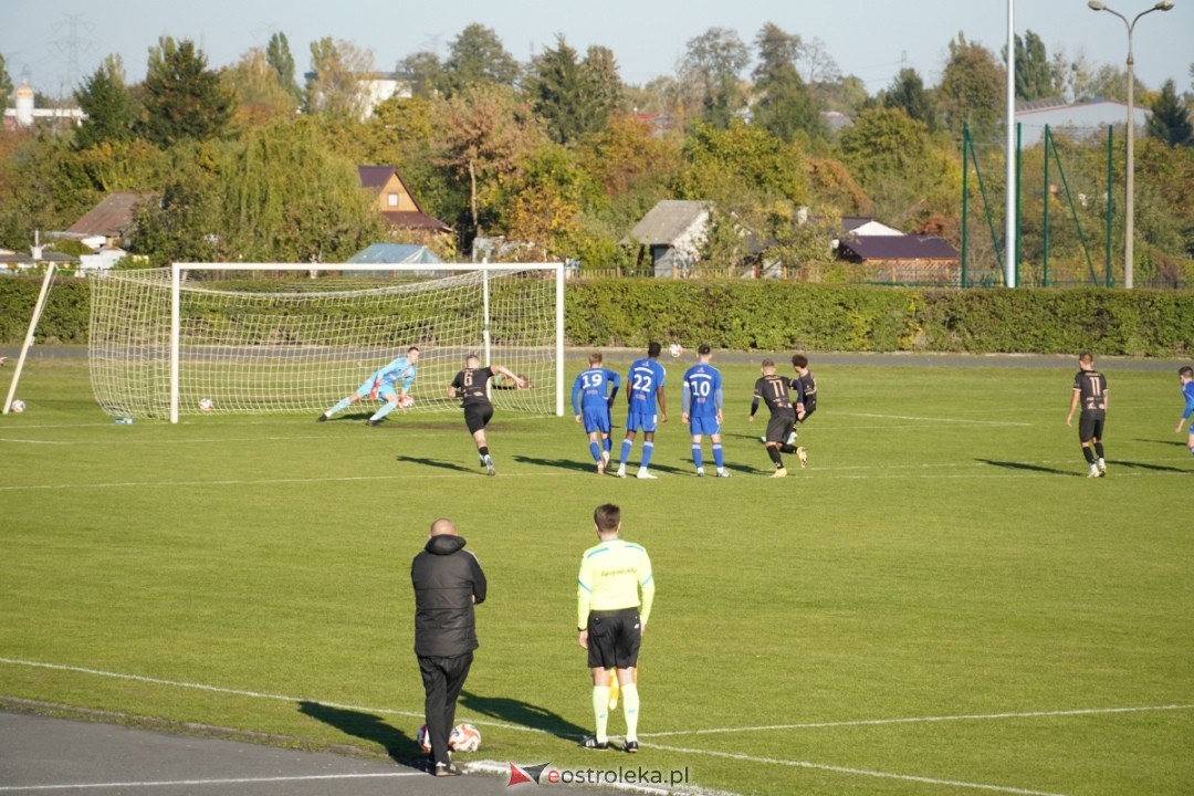 Narew Ostrołęka - PAF Płońsk 2:1 [19.10.2024] - zdjęcie #68 - eOstroleka.pl