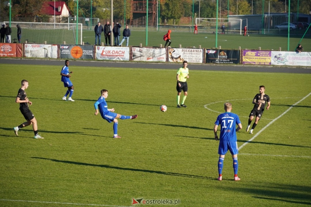 Narew Ostrołęka - PAF Płońsk 2:1 [19.10.2024] - zdjęcie #51 - eOstroleka.pl