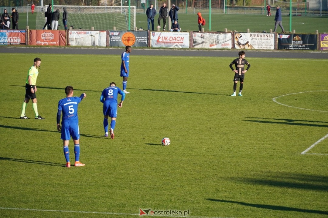 Narew Ostrołęka - PAF Płońsk 2:1 [19.10.2024] - zdjęcie #43 - eOstroleka.pl