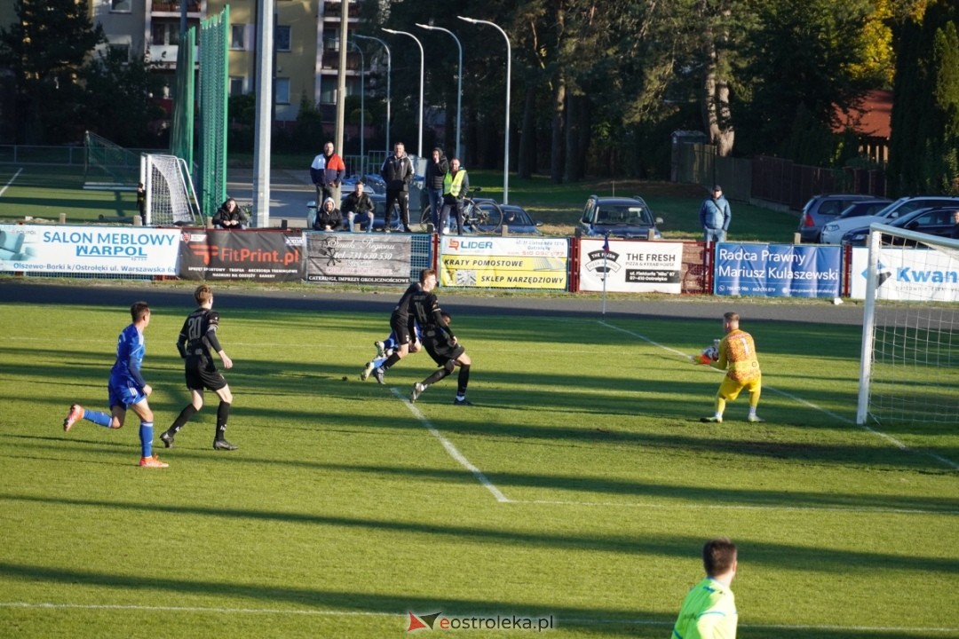 Narew Ostrołęka - PAF Płońsk 2:1 [19.10.2024] - zdjęcie #35 - eOstroleka.pl